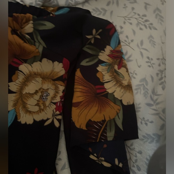 Shirt - Yoins (your inspiration) - XL (US 14) - Picture 5 of 6